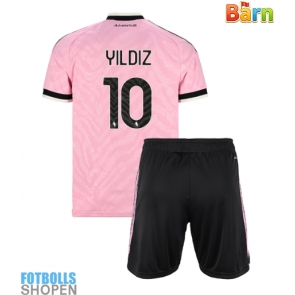 Billiga Juventus Kenan Yildiz #10 Bortatröja Barn 2026-27 Kortärmad (+ Korta byxor)